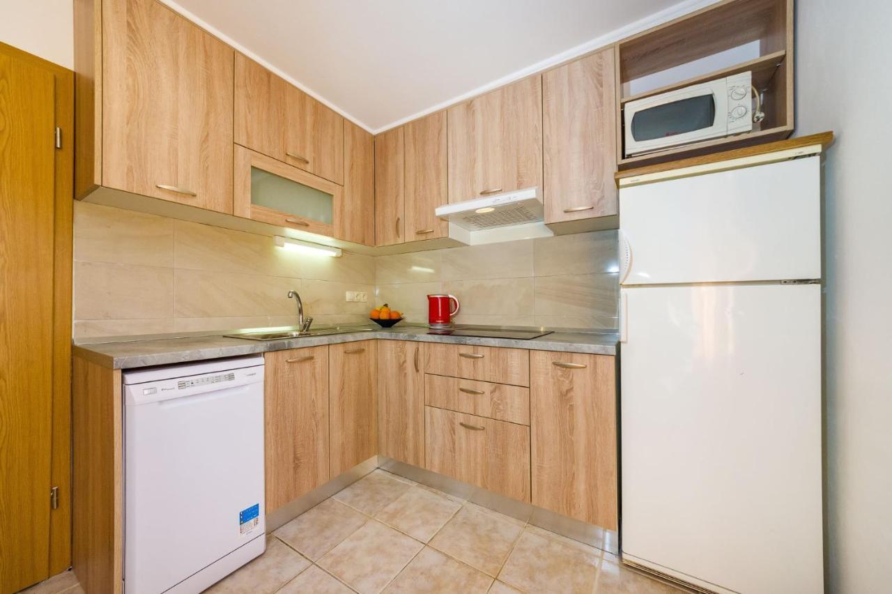 Apartments With A Parking Space Nin, Zadar - 10414 Bagian luar foto